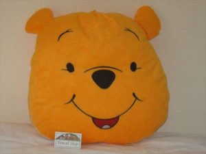 gối hình gấu pooh